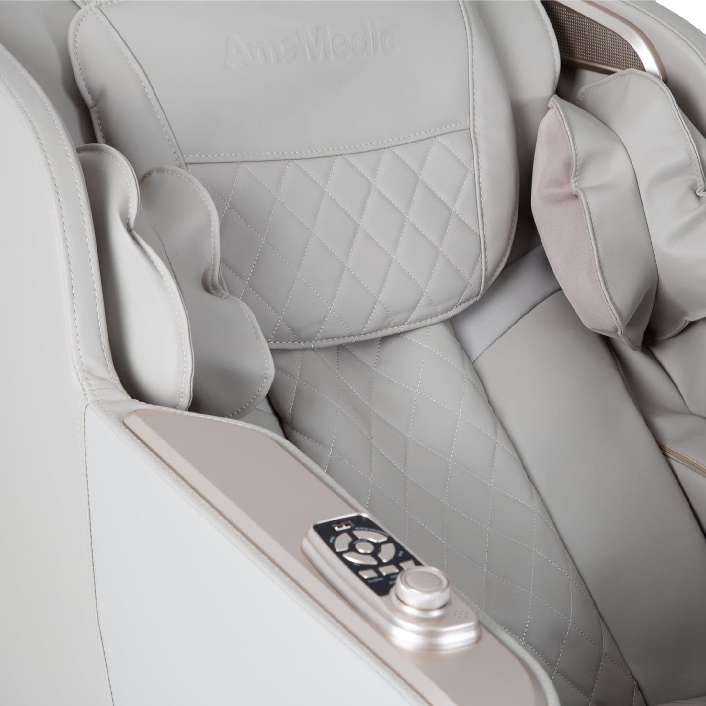 AmaMedic R7 LE Full-Body Massage Chair with Heat, Bluetooth